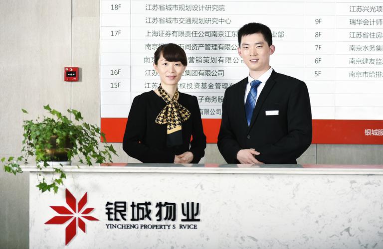 商用房贷款签约与发放环节的主要风险点包括( )。